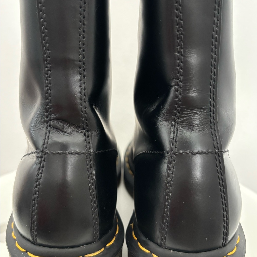 Dr. Martens 1460 narrow smooth leather lace up boots - Picture 9 of 10